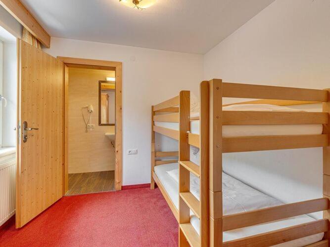 Apartment In Fuegen With A Shared Wellness Esterno foto